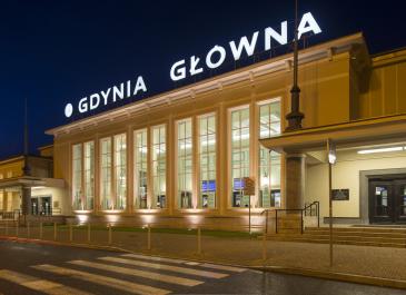 Dworzec Kolejowy Gdynia Główna, pl. Konstytucji 1. fot. B. Ponikiewski 